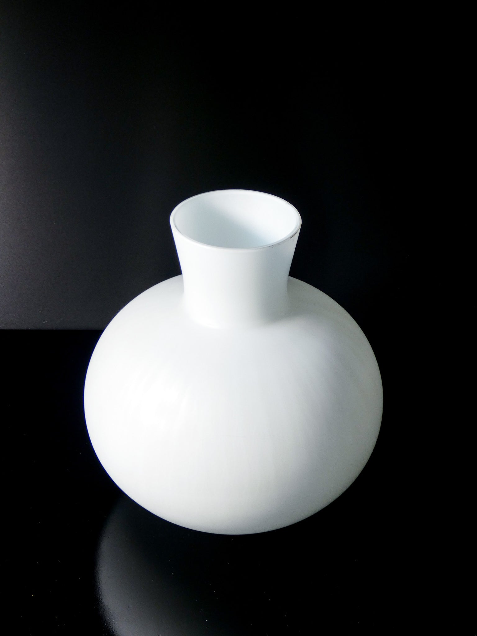 lampada design fontana arte vetro opalino italia 1960s vintage da tavolo