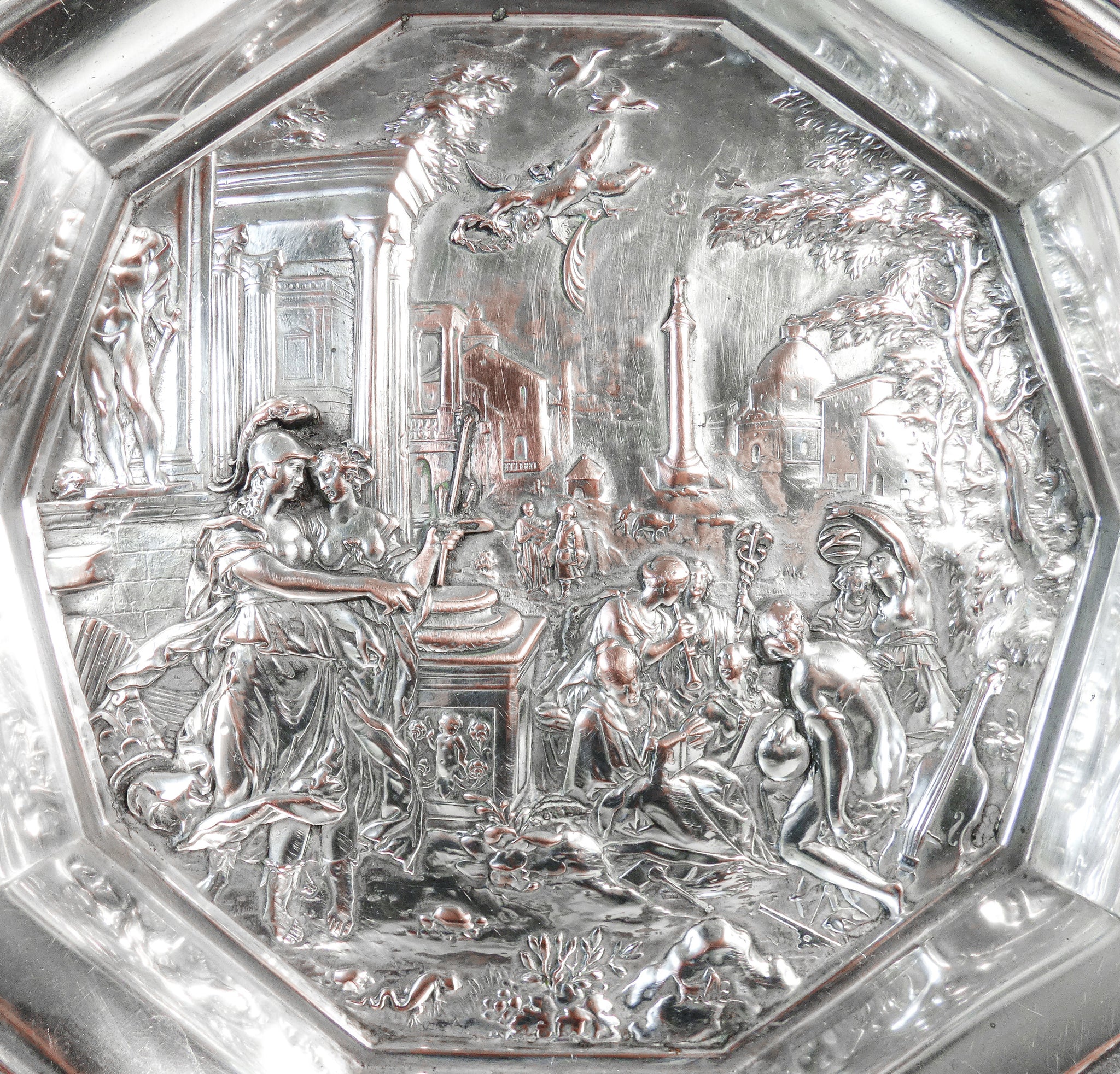 piatto old sheffield rame placcato argentato bassorilievi scene classiche 900