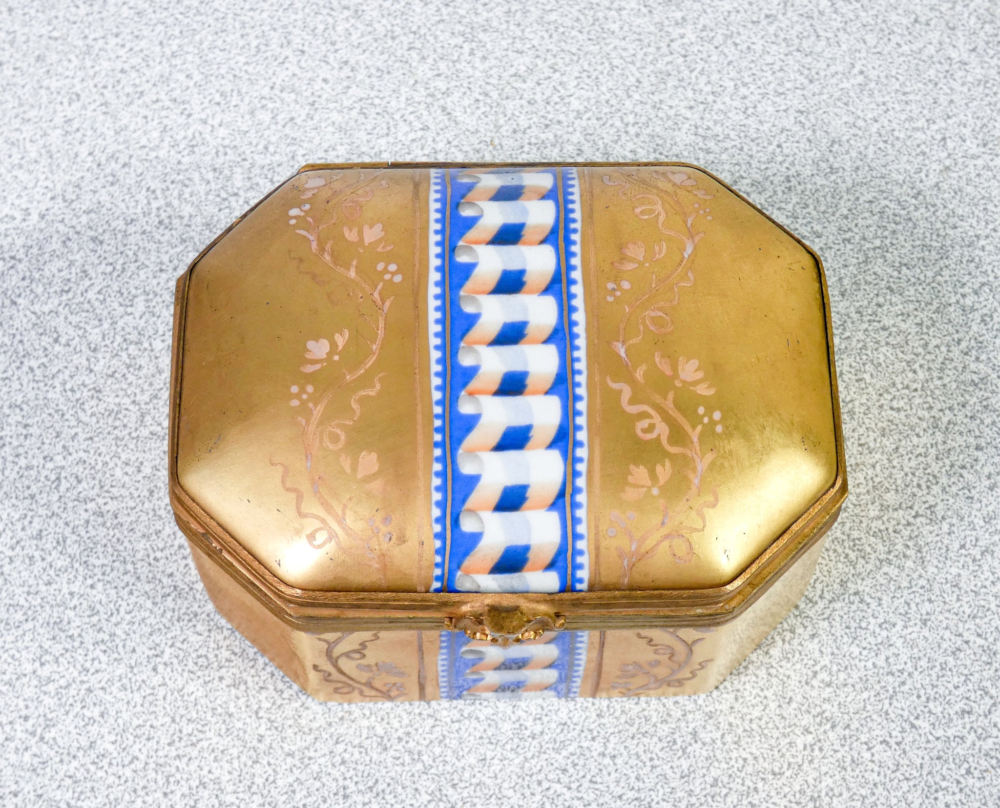 scatola ceramica sevres dipinta a mano scrigno portagioie porcellana epoca 1900