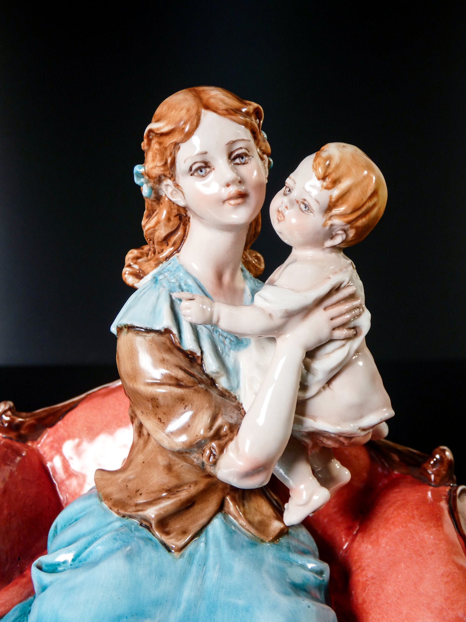 scultura ceramica bruno merli donna bambino porcellana dipinta capodimonte