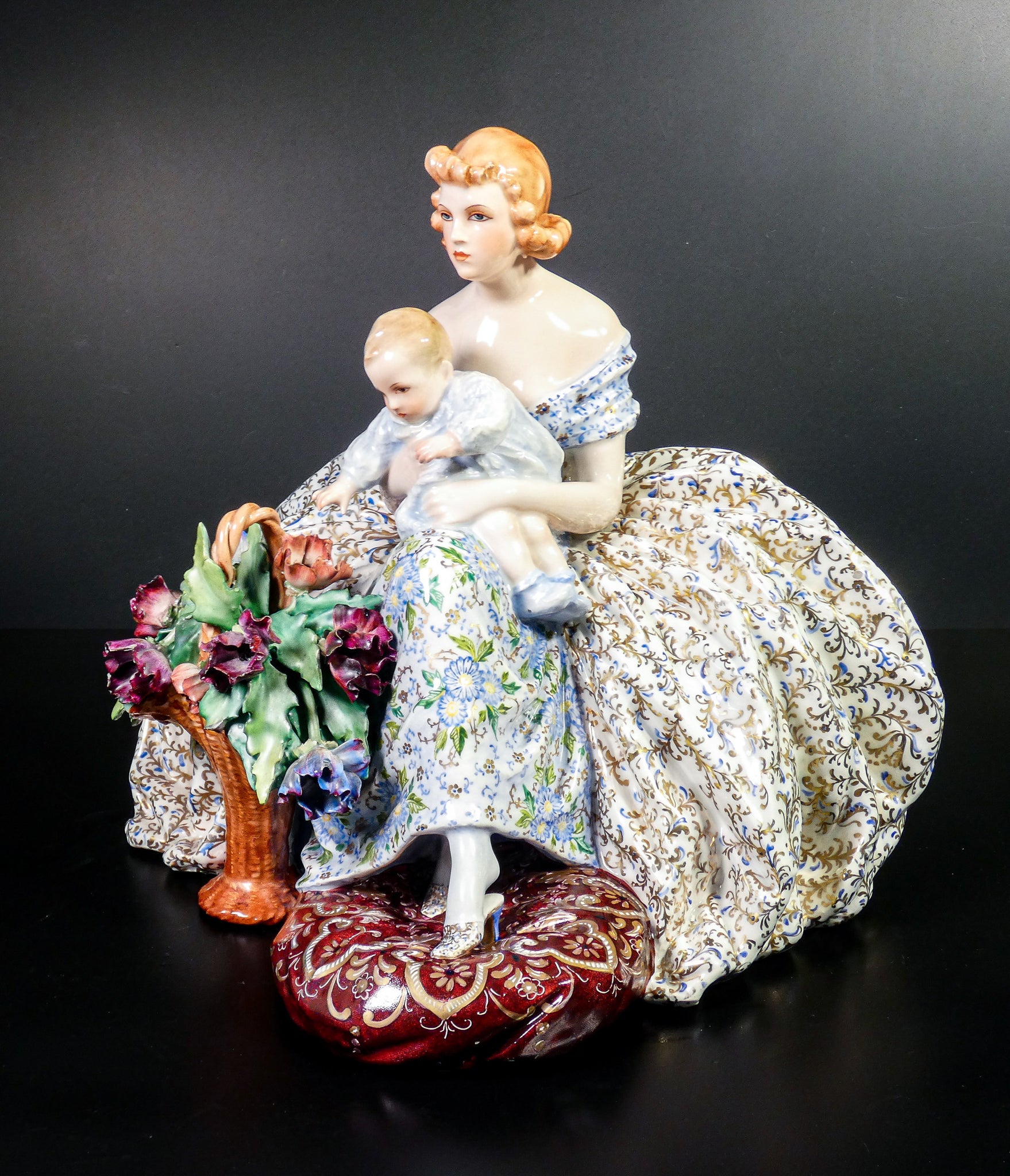 scultura guido cacciapuoti damigella bambino fiori epoca 1940 ceramica dipinta