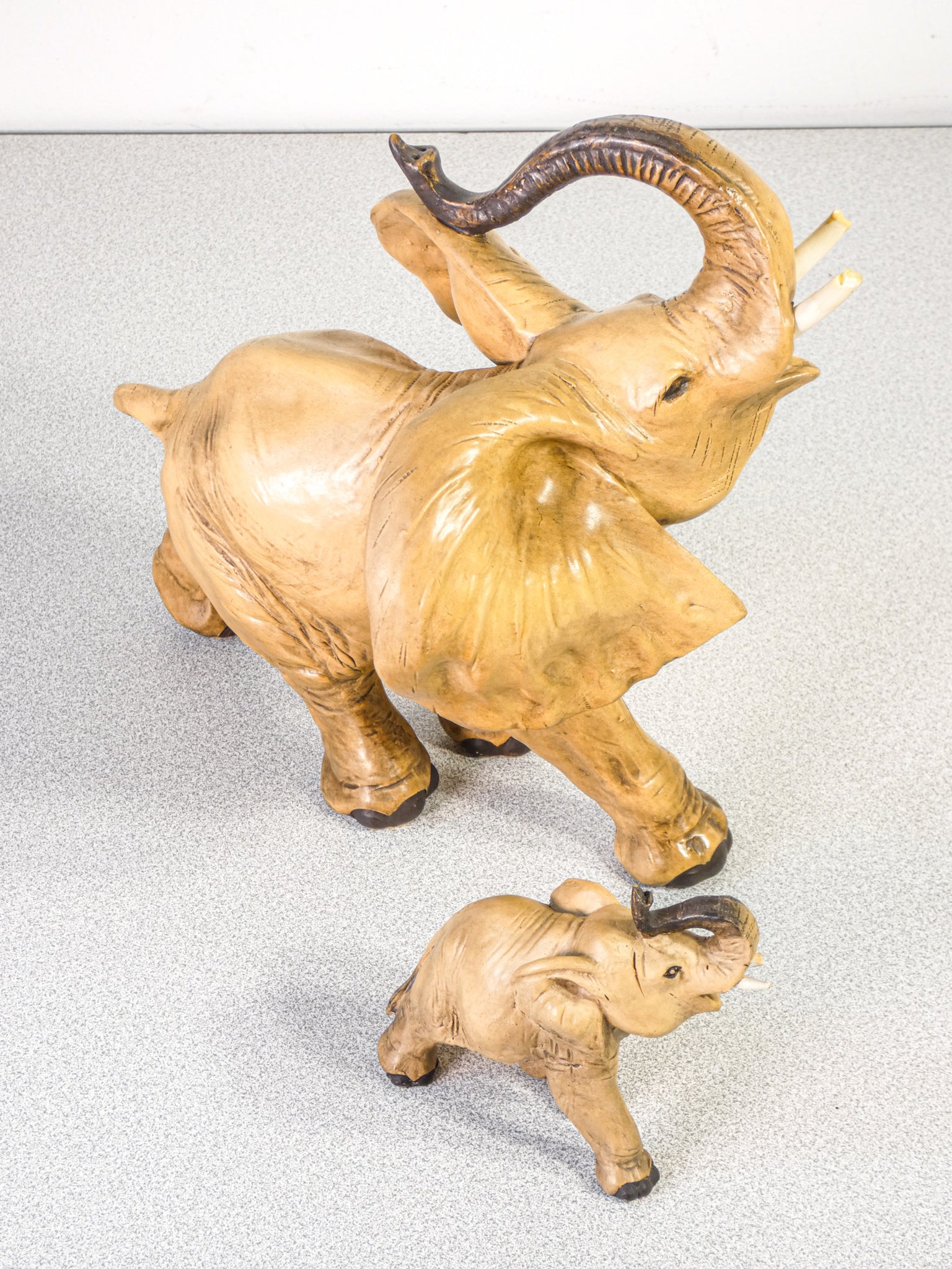 sculture guido cacciapuoti ceramica coppia elefanti epoca 1940 gres italia