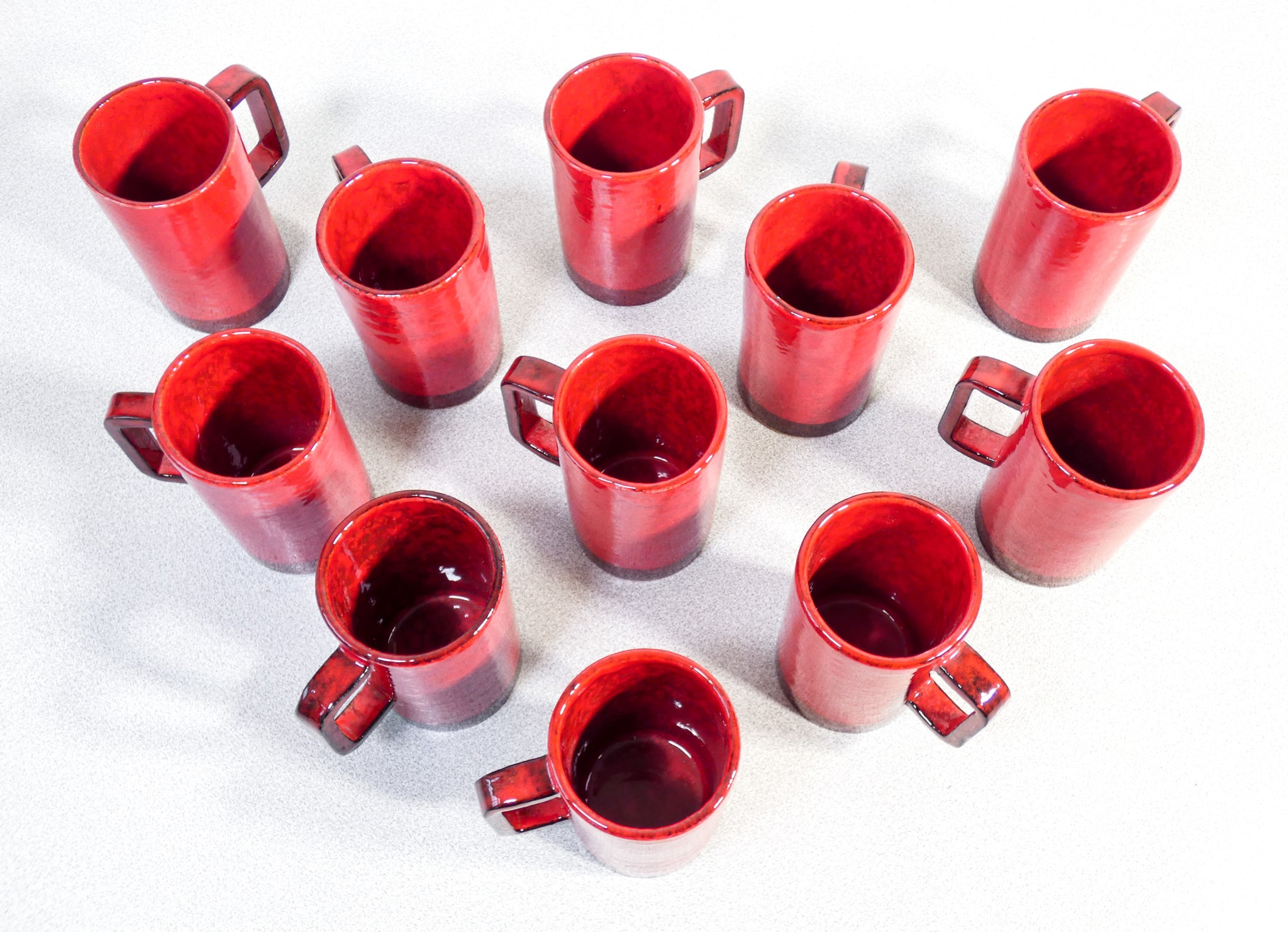 set 11 tazze maiolica smaltata rossa keramos di ghigo ceramica epoca 1950s