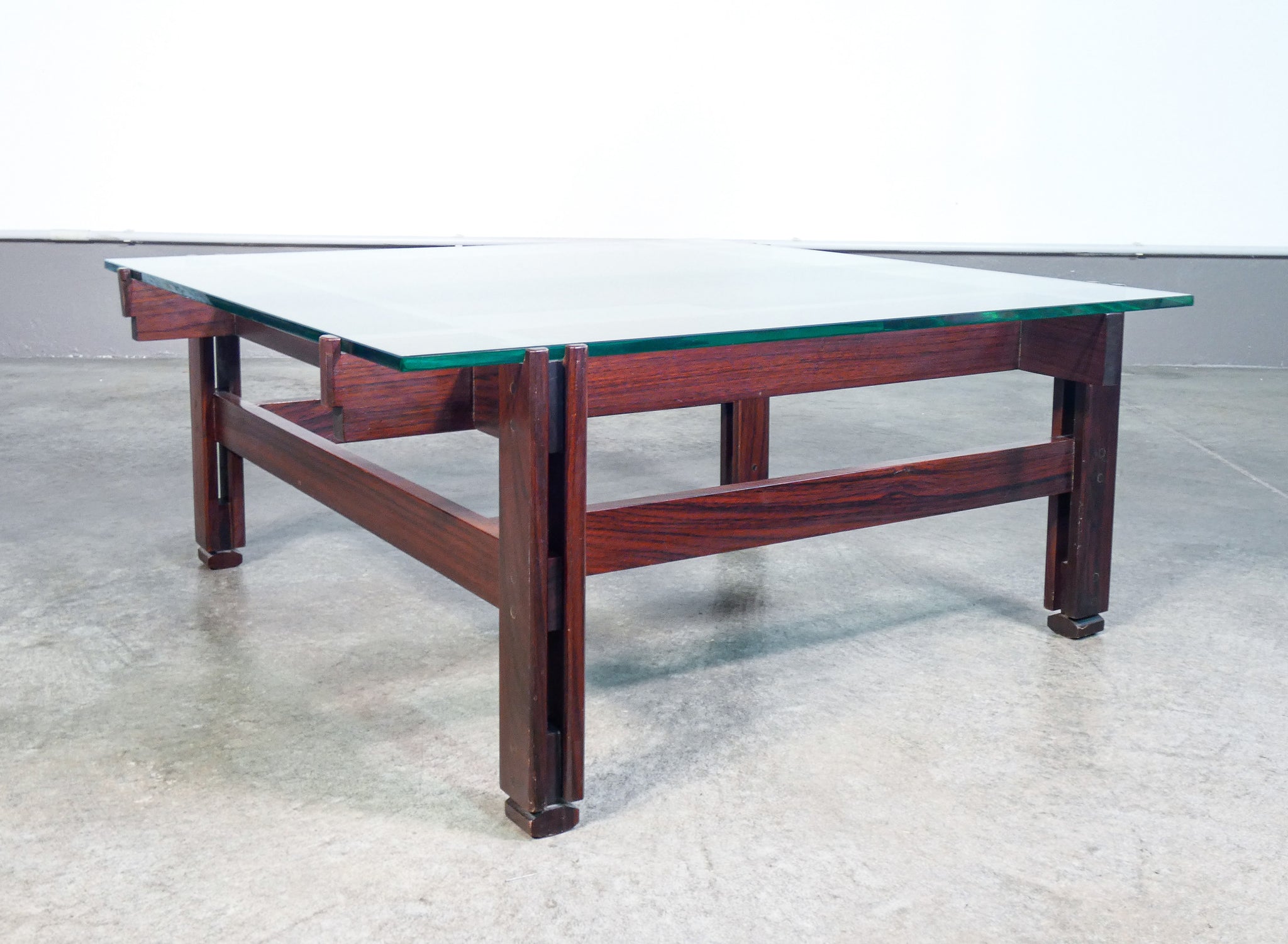tavolino basso design ico parisi 1970s legno palissandro vintage coffee table