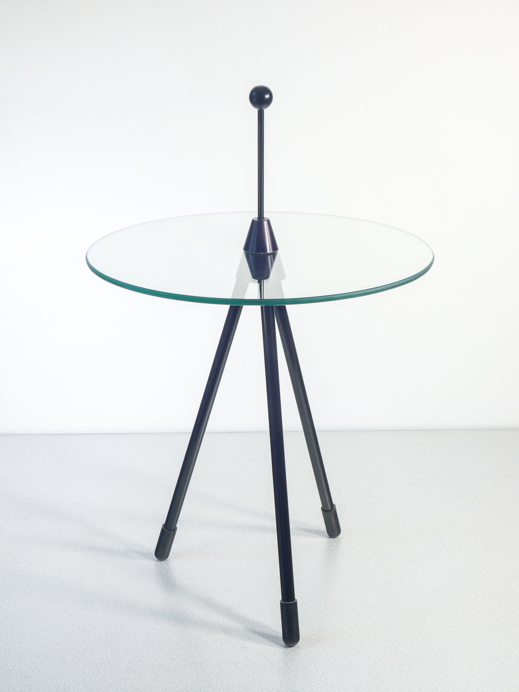 tavolino basso design italia vintage coffee table cristallo tondo epoca 1980s