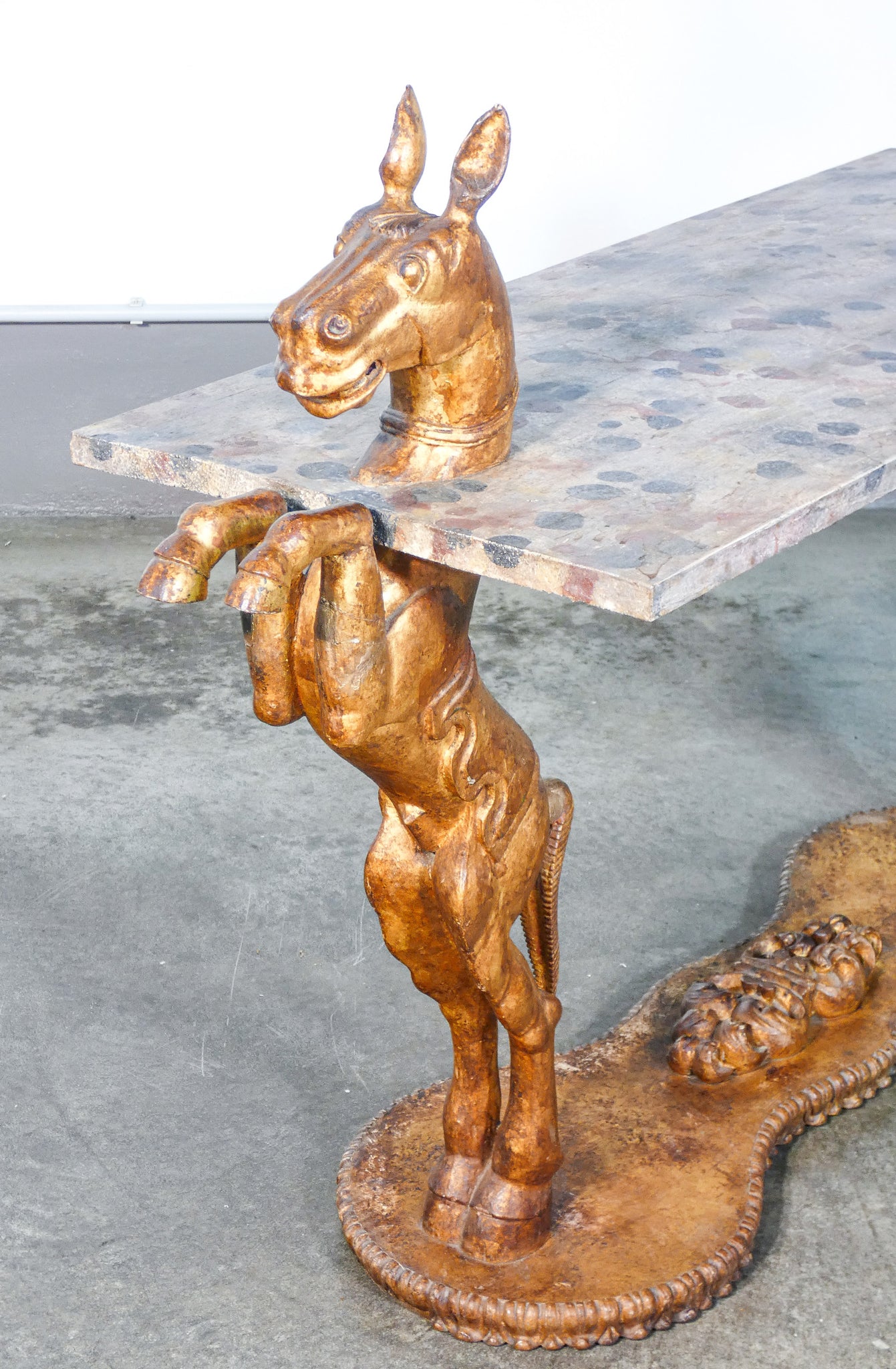 tavolino console sculture statue cavalli rampanti piano marmorizzato 1800