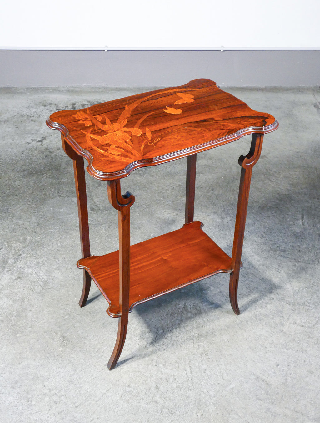 tavolino te design emile galle legno noce intarsiato epoca 1800 art nouveau