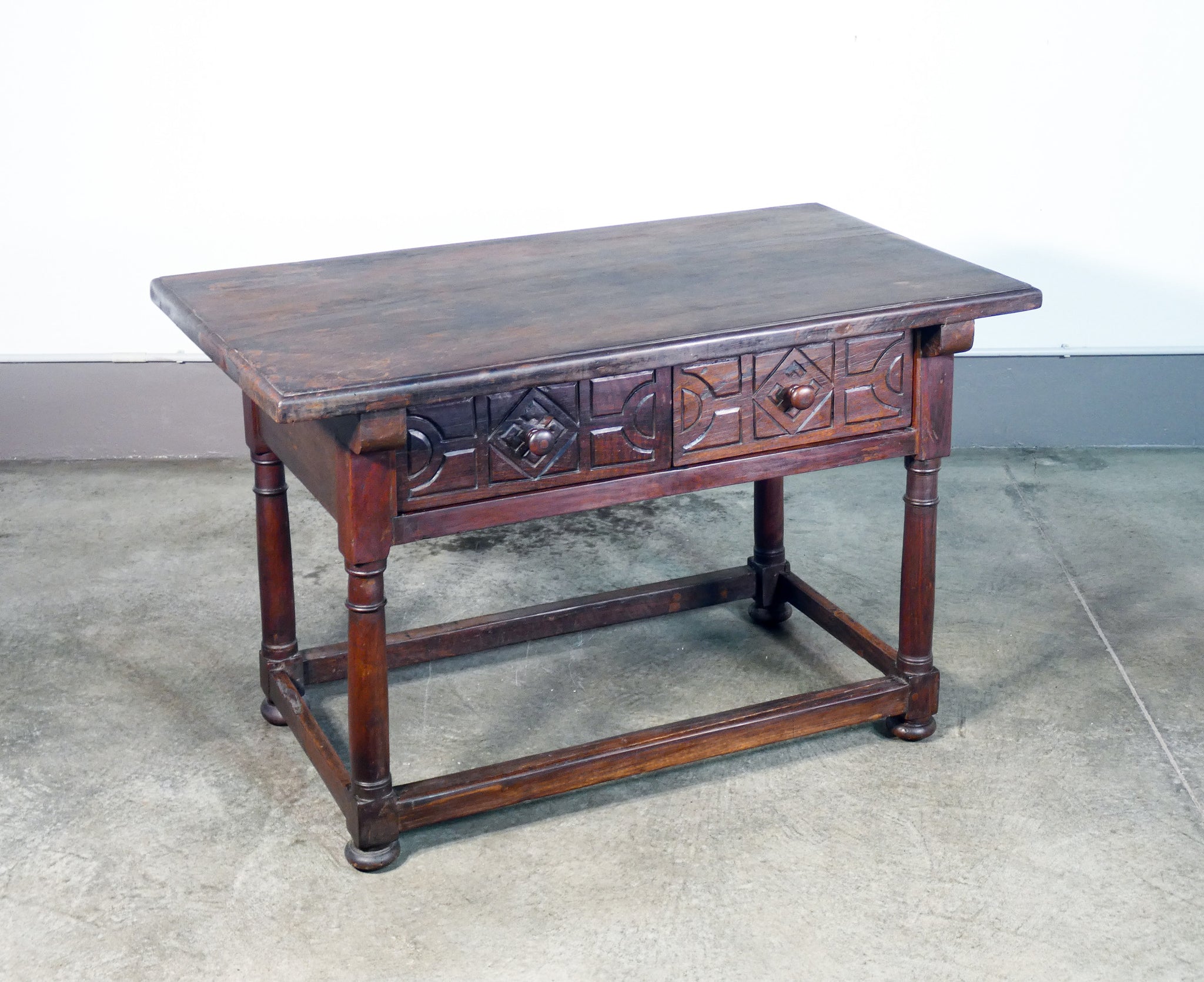 Tavolo con due cassetti, in legno di noce, 1800 – Mercand Store