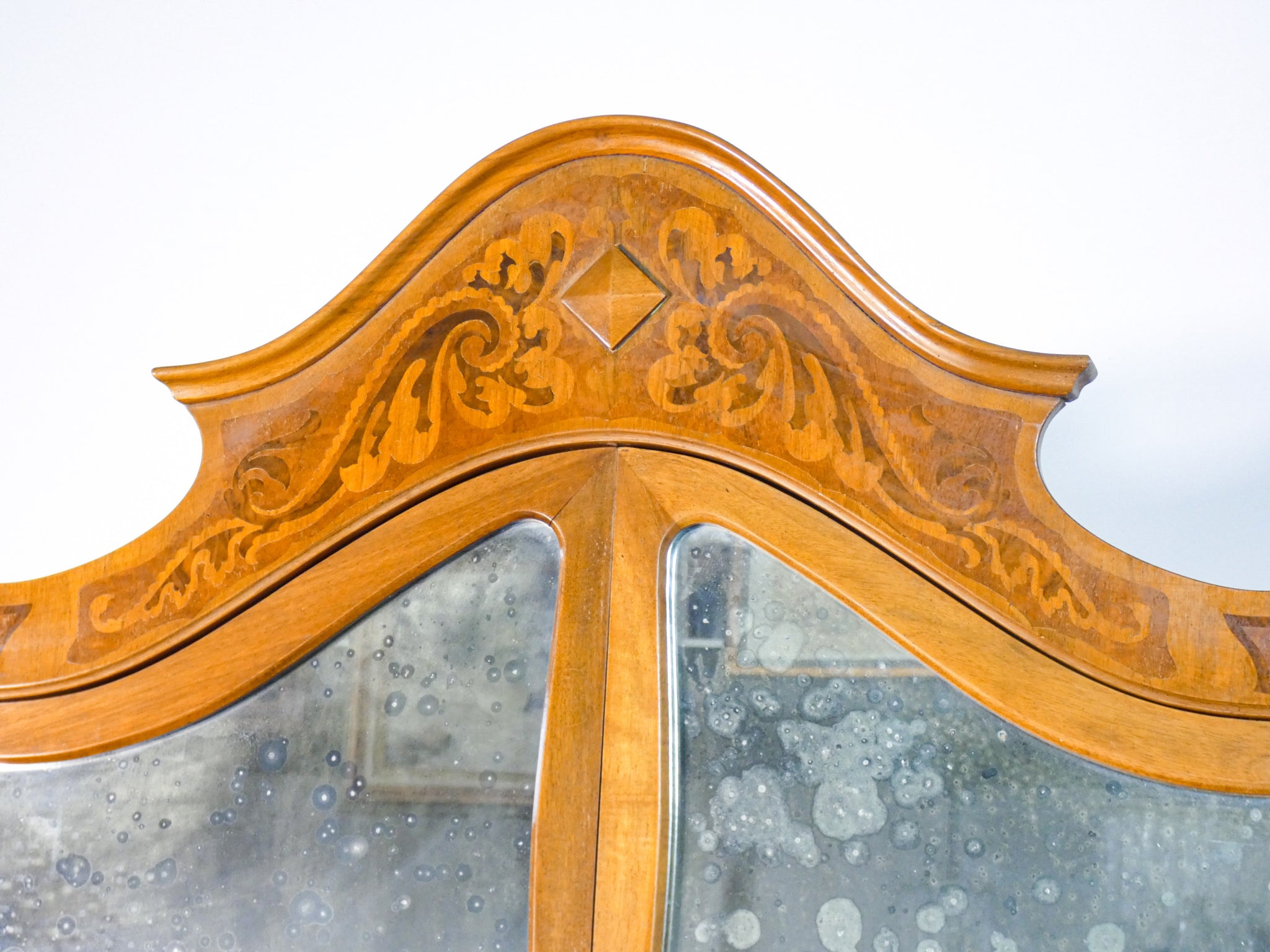 troumeau legno noce intarsiato alzata specchio credenza stipo epoca 1900