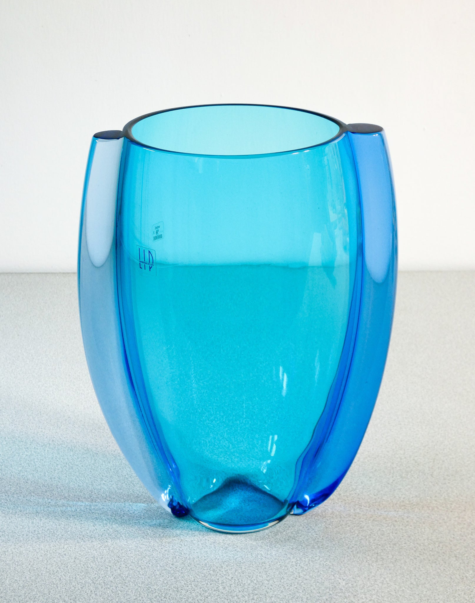 vaso vetro soffiato design marcello furlan per lip murano blu azzurro 1990s